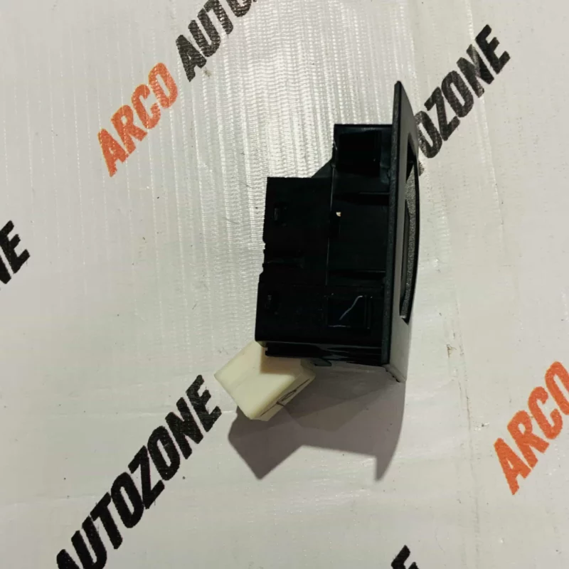 MARUTI SUZUKI ALTO 800 K10 MINDA WINDOW SWITCH MAIN - Image 3