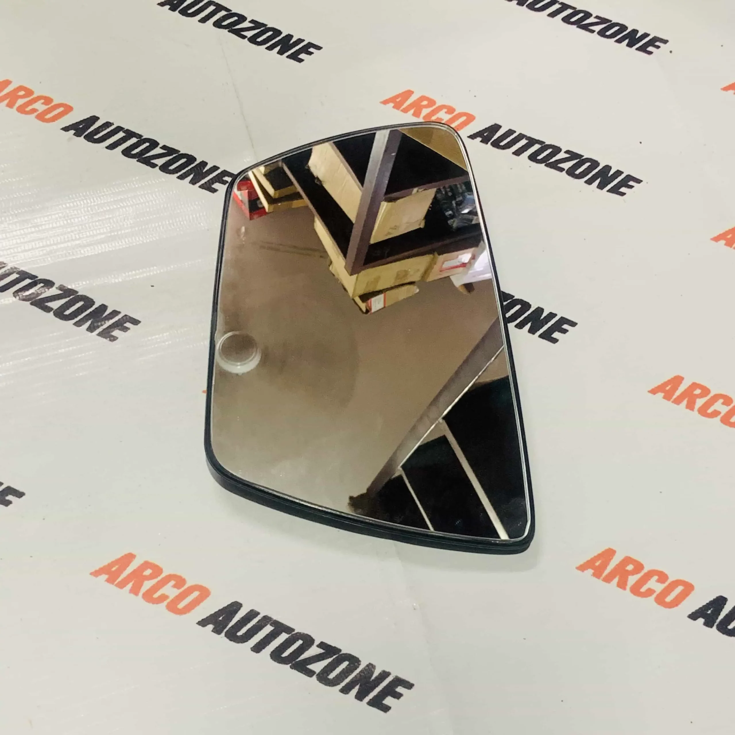 TATA ALTROZ FOX SUB MIRROR GLASS PLATE LEFT SIDE