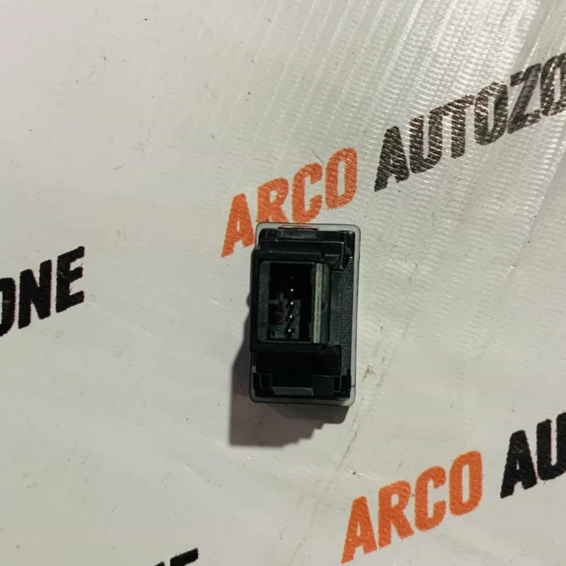 HONDA  AMAZE SINGLE WINDOW SWITCH - Image 3