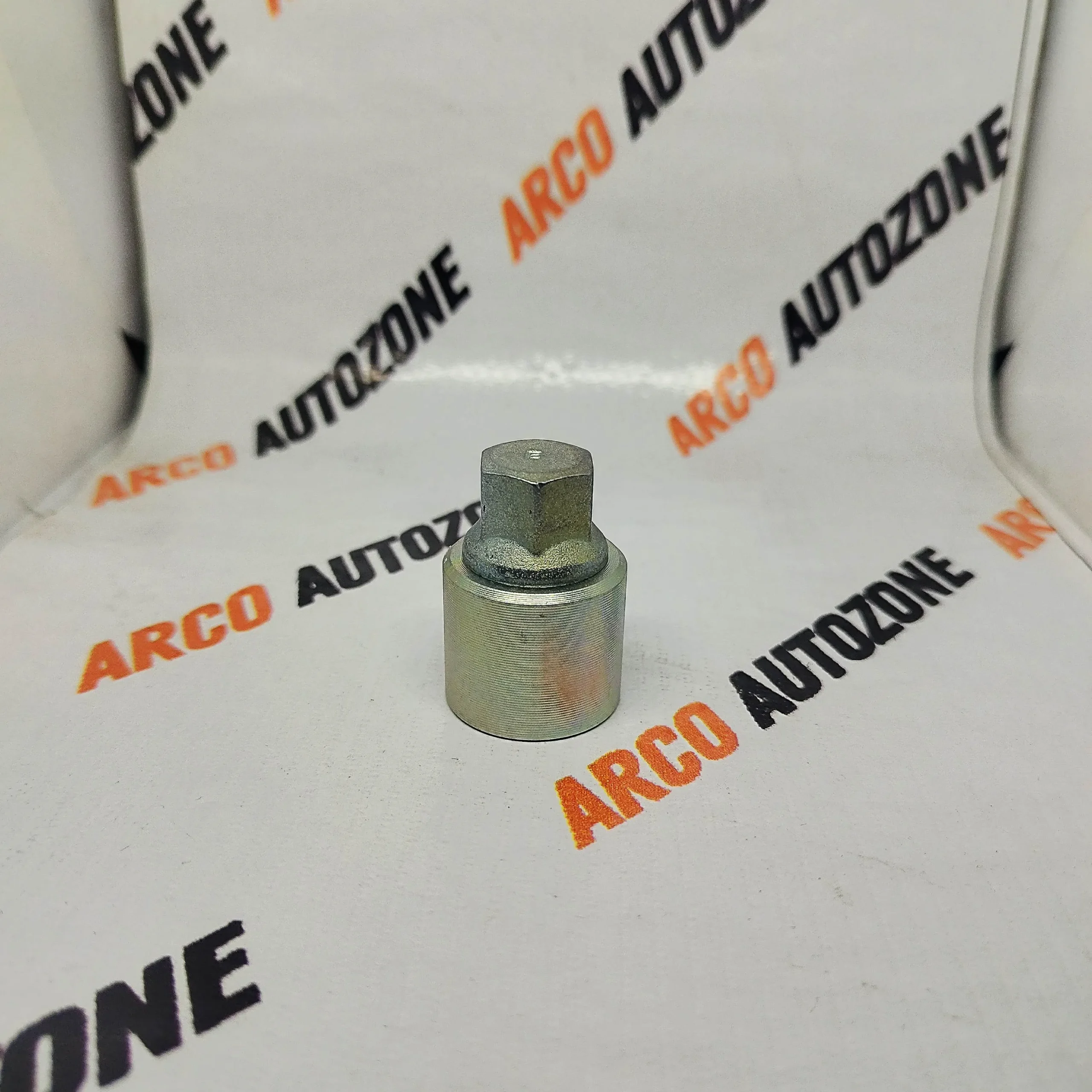 SPECIAL WHEEL NUT AUDI 1 E CAR