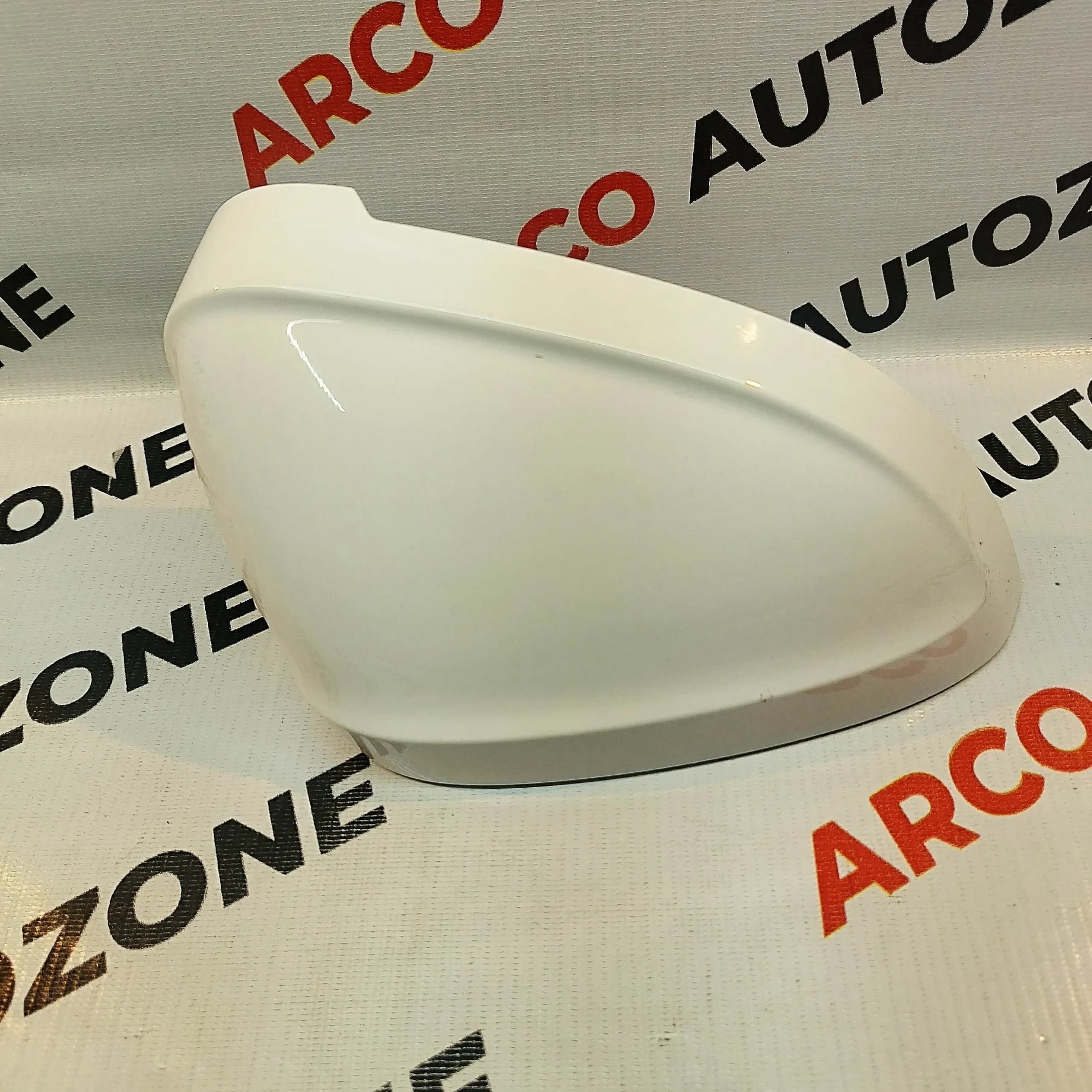 AUDI A4 2016 SIDE GLASS COVER LEFT SIDE