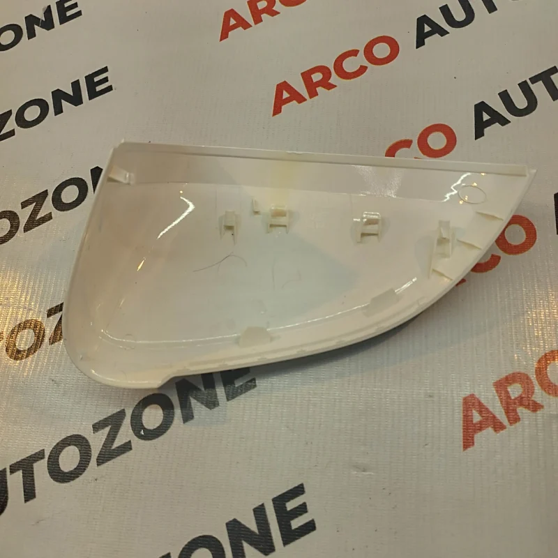 AUDI A4 2016 SIDE GLASS COVER RIGHT SIDE - Image 3