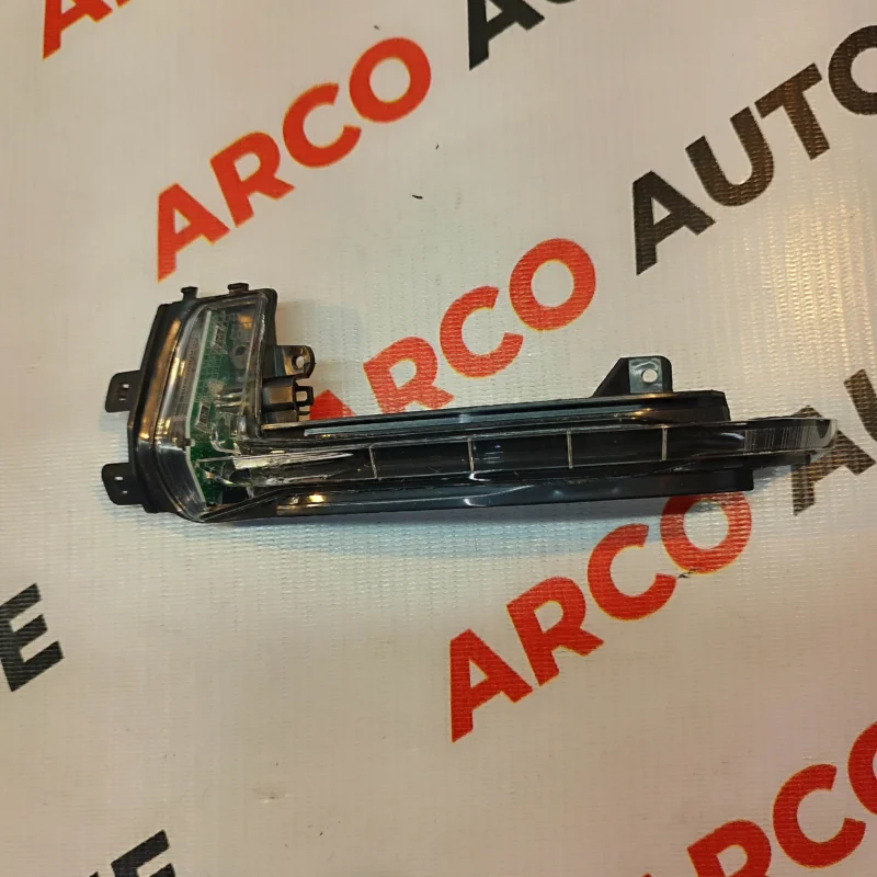 AUDI A4 B8 2012-16 SIDE GLASS INDICATOR LEFT SIDE