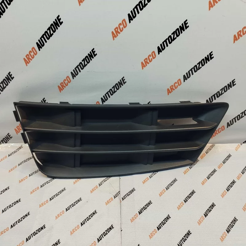 AUDI A4 NEW  B FOG LAMP COVER LEFT SIDE 8WD807681B