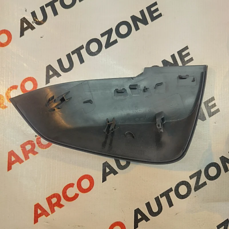BMW F35 SIDE GLASS COVER RIGHT SIDE - Image 2