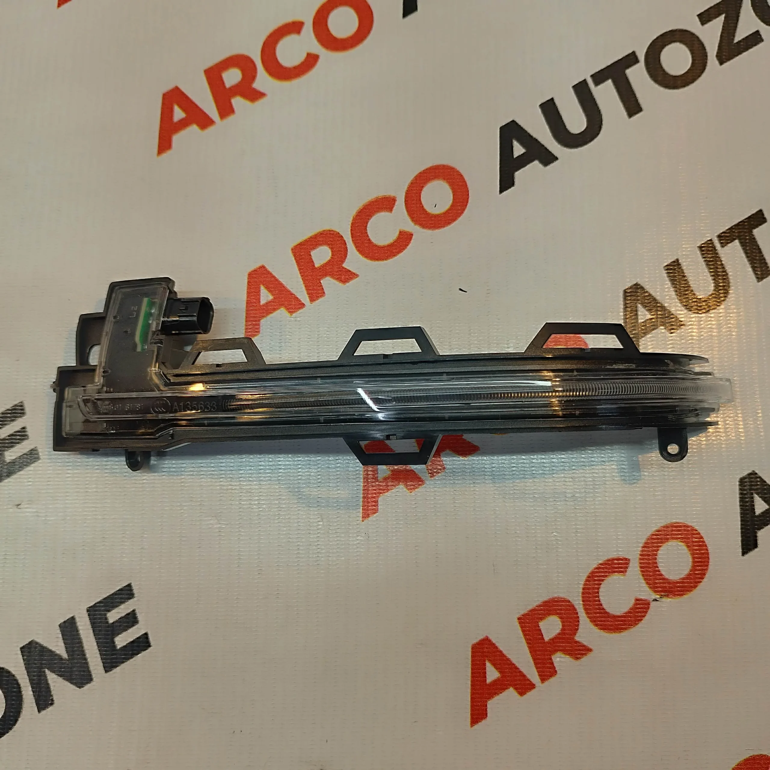 BMW X3 X5 NEW F15 2017-23 SIDE GLASS INDICATOR LEFT SIDE