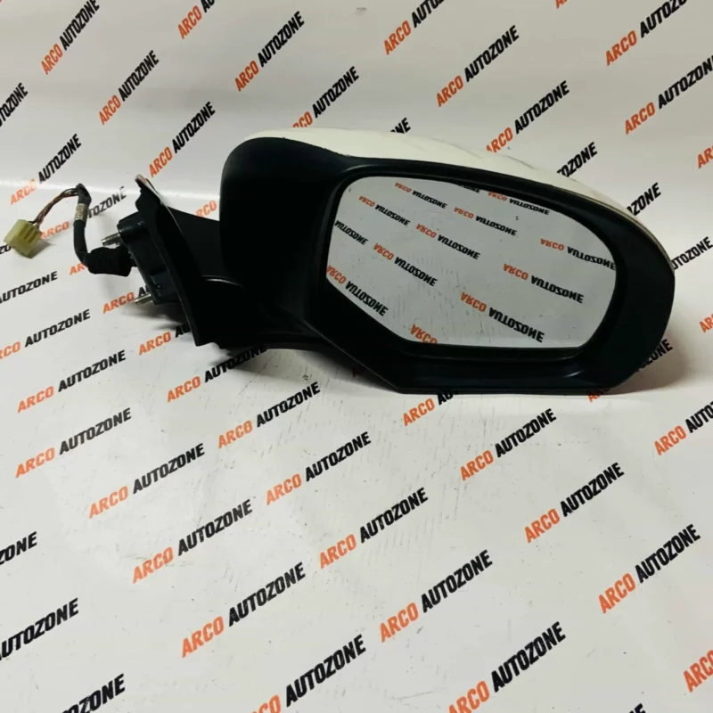 MARUTI SUZUKI BREZZA 7WIRE SEMI USED OUTSIDE MIRROR RIGHT SIDE