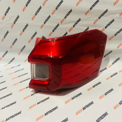 MARUTI SUZUKI BREZZA 2ND GEN LED SEMI USED RIGHT HAND