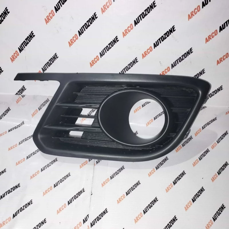 MARUTI SUZUKI CIAZ 1ST GEN OE 71761M79M10 FOG LAMP COVER LEFT SIDE