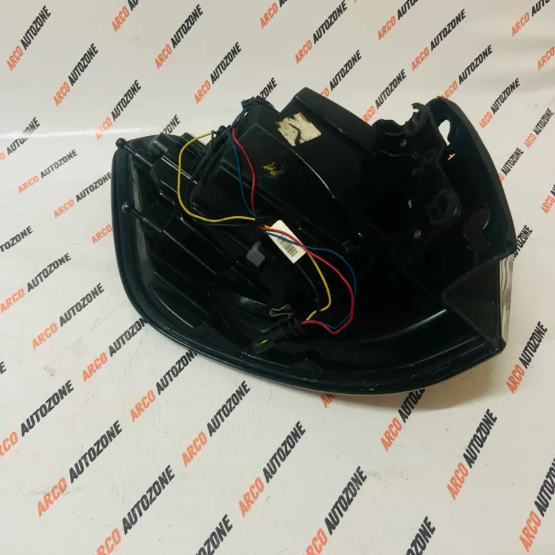 JEEP COMPASS  LED SEMI USED RIGHT HAND - Image 2