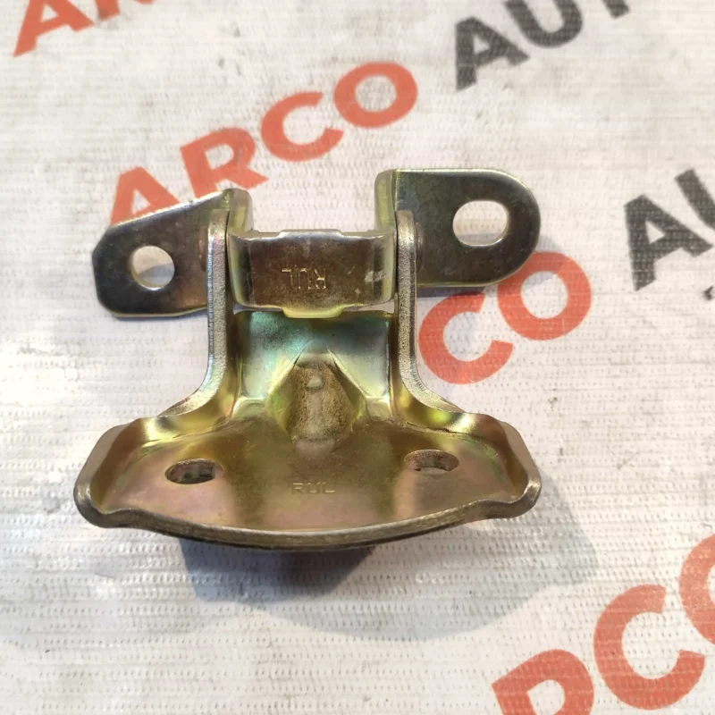 DOOR HINGE HYUNDAI REAR LEFT HAND UPPER