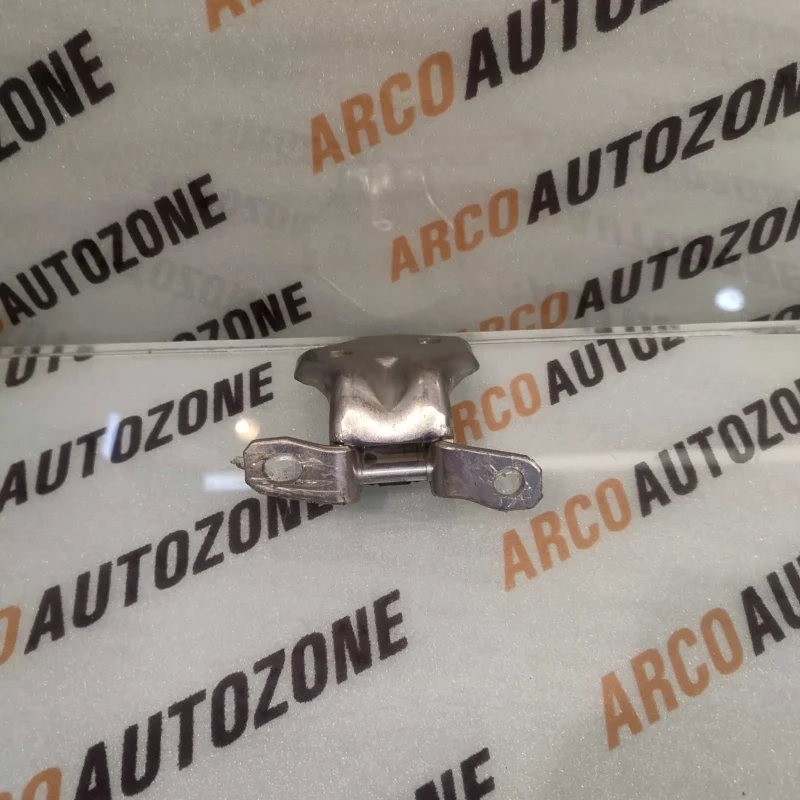 DOOR HINGE HYUNDAI SANTRO XING UPPER LEFT SIDE