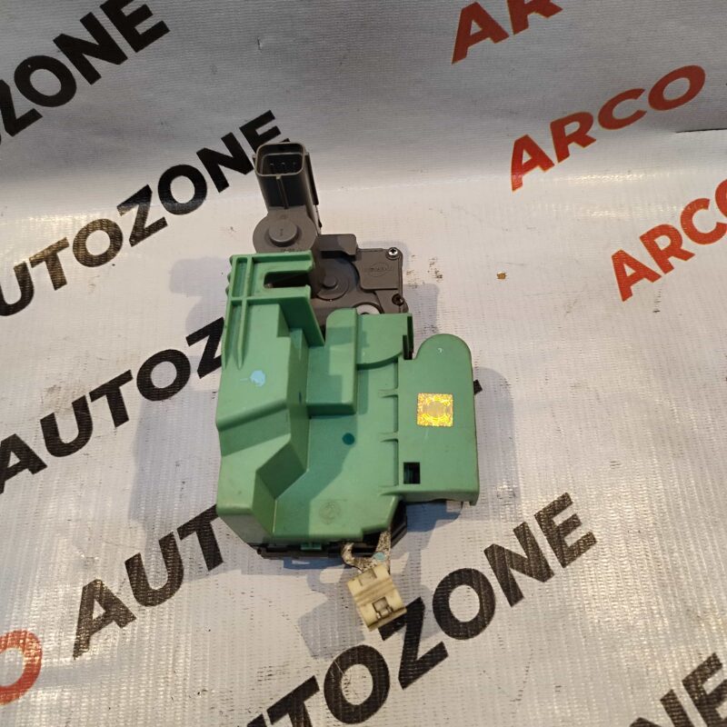 DOOR LETCH FIAT LINEA PUNTO FRONT RIGHT SIDE - Image 2
