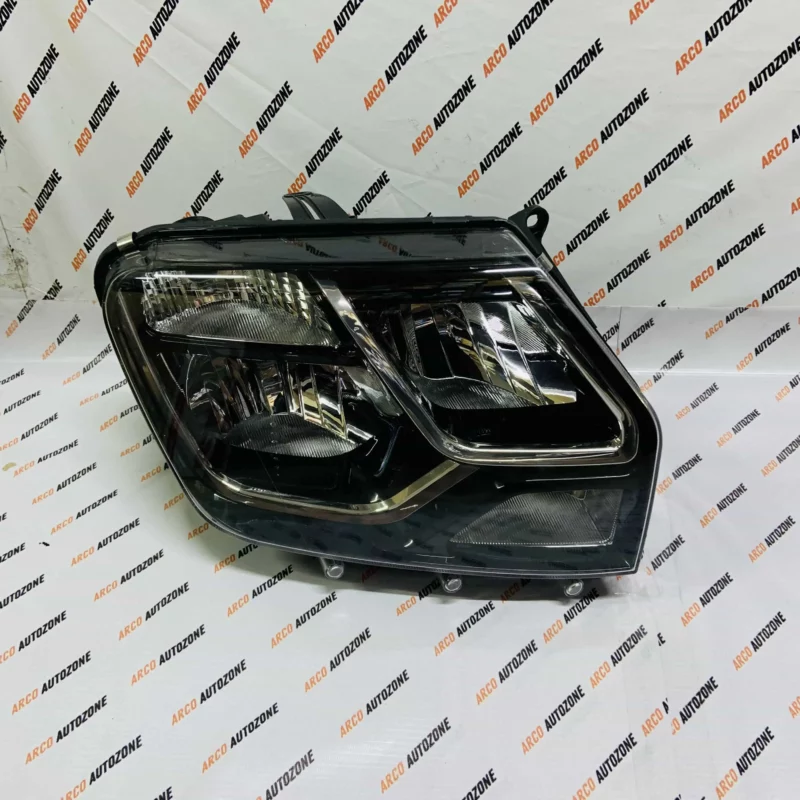 RENAULT DUSTER 3RD GEN HEAD LIGHT RIGHT SIDE - Image 2