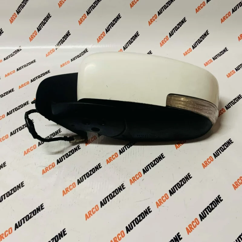 MARUTI SUZUKI DZIRE 2018 7 WIRE SEMI USED OUTSIDE MIRROR LEFT SIDE - Image 4