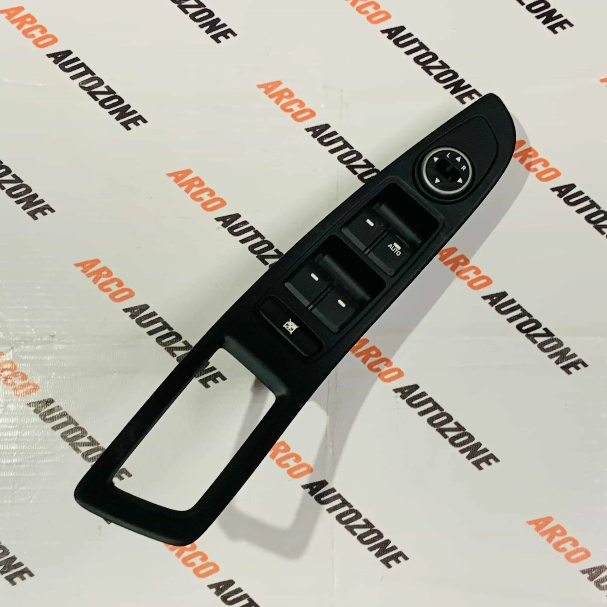 HYUNDAI ELITE MAIN NON AUTO WINDOW SWITCH MAIN