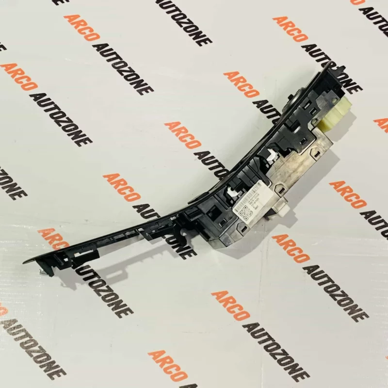 HYUNDAI ELITE MAIN NON AUTO WINDOW SWITCH MAIN - Image 3