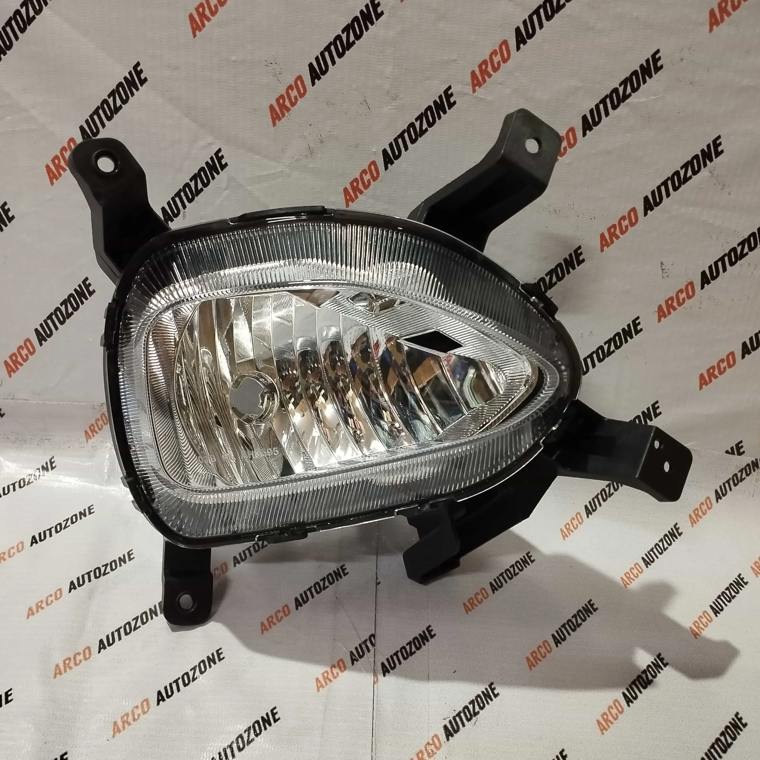 HYUNDAI ELITE 2ND GEN NON DRL 92202C7510 FOG LAMP RIGHT SIDE