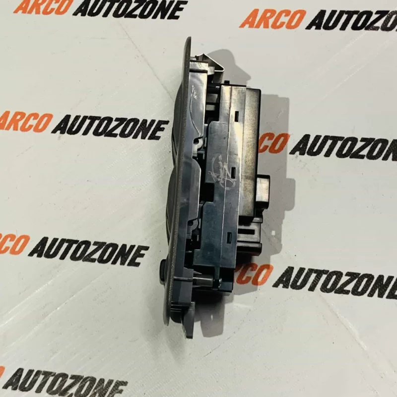 FORD ENDEAVOUR WINDOW SWITCH MAIN - Image 2