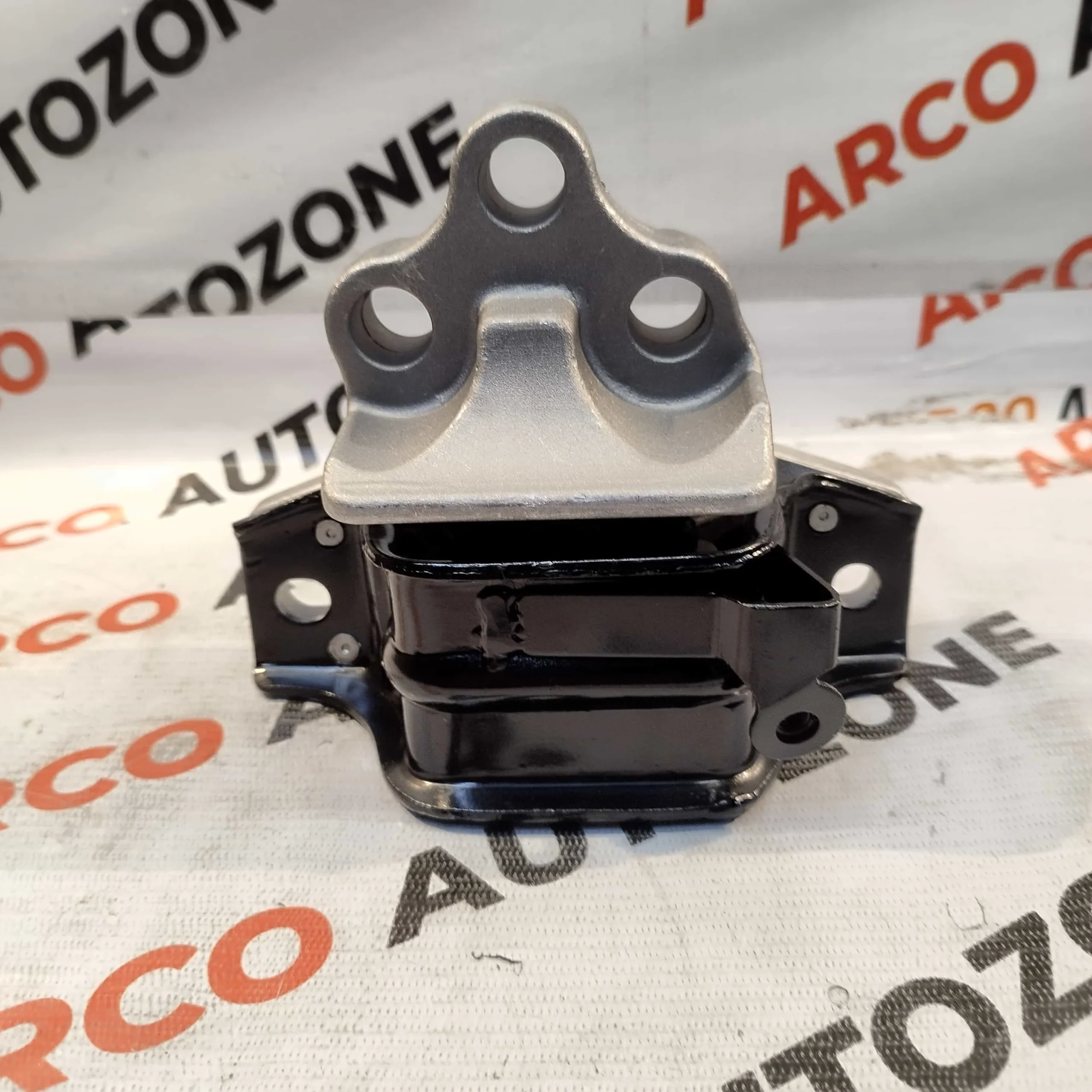 BRACKET ASSY-ENGINE MOUNTING LEFT SIDE JEEP COMPASS DIESEL DURACRAFT