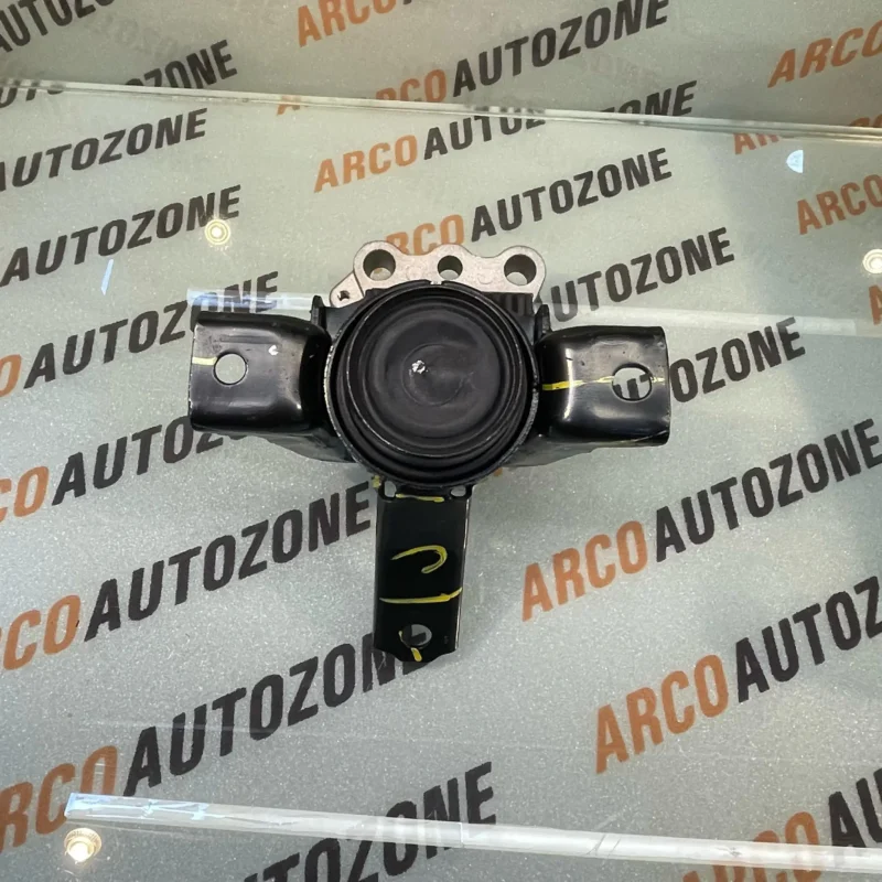 BRACKET ASSY-ENGINE MOUNTING MARUTI SUZUKI IGNIS RIGHT SIDE OE