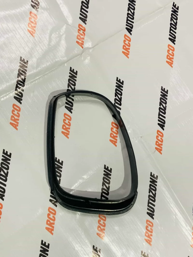 SKODA FABIA IMPORT OUTSIDE MIRROR RING RIGHT SIDE - Image 4