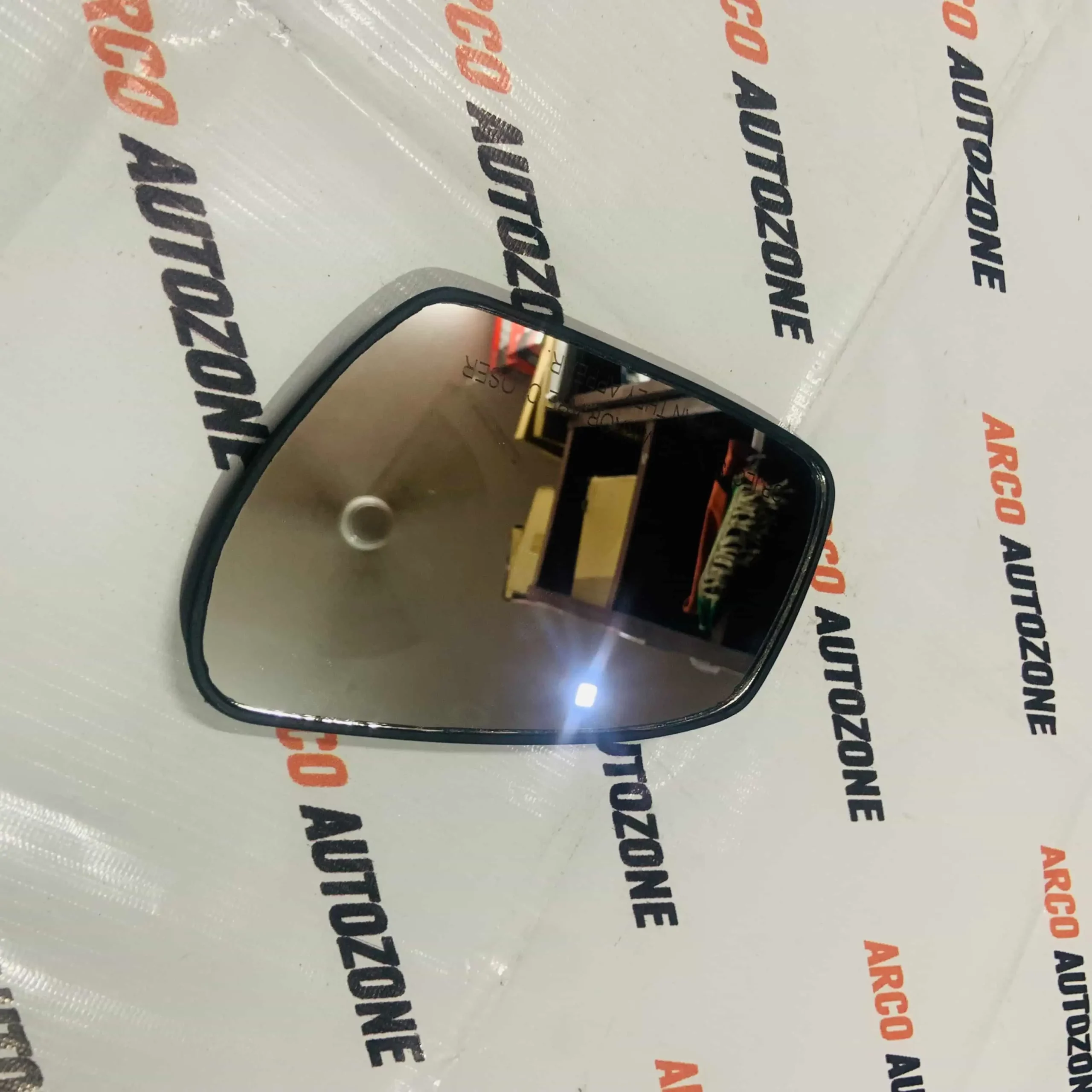 FORD FIGO FIESTA FOX SUB MIRROR GLASS PLATE LEFT SIDE