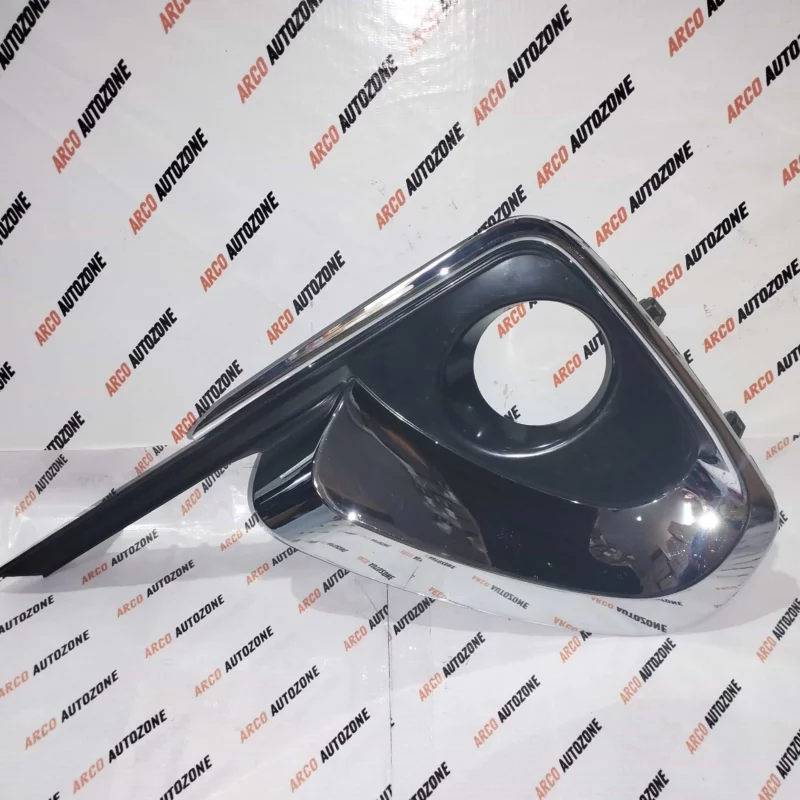 TOYOTA FORTUNER GEN 4  ACCURATE TYDFO4FLCL FOG LAMP COVER LEFT SIDE 520300K070