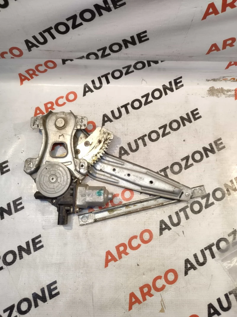 GLASS MACHINE REAR RIGHT HAND WITH MOTOR HONDA AMAZE BRIO - Image 2