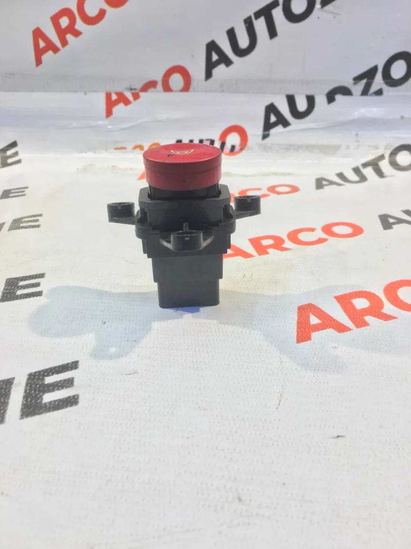 HAZARD SWITCH CHEVROLET SPARK GM J96871740 - Image 2
