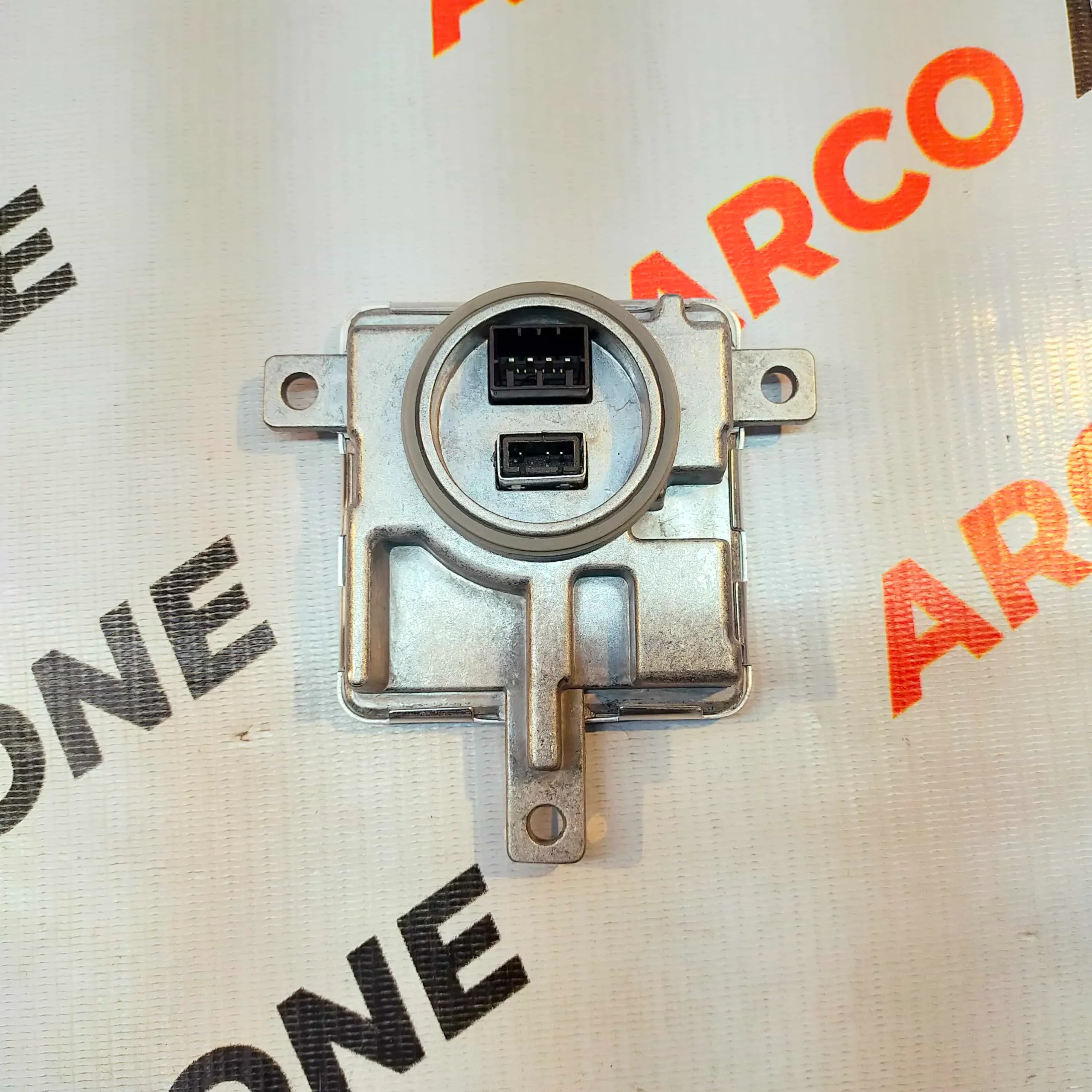 HEAD LIGHT BLASTER AUDI A3 A5 Q5 Q7 Q3 8K0941597E