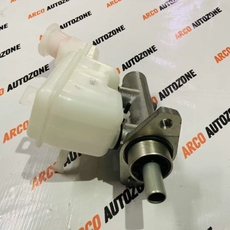 HYUNDAI I20 1ST GEN PETROL 585101J600 BRAKE MASTER CYLINDER