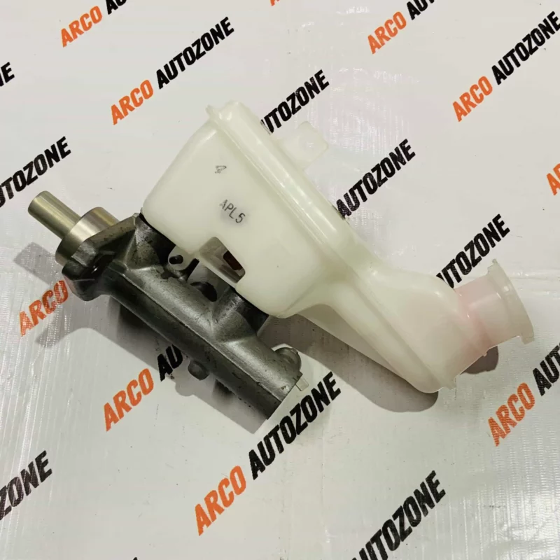 HYUNDAI I20 1ST GEN PETROL 585101J600 BRAKE MASTER CYLINDER - Image 3
