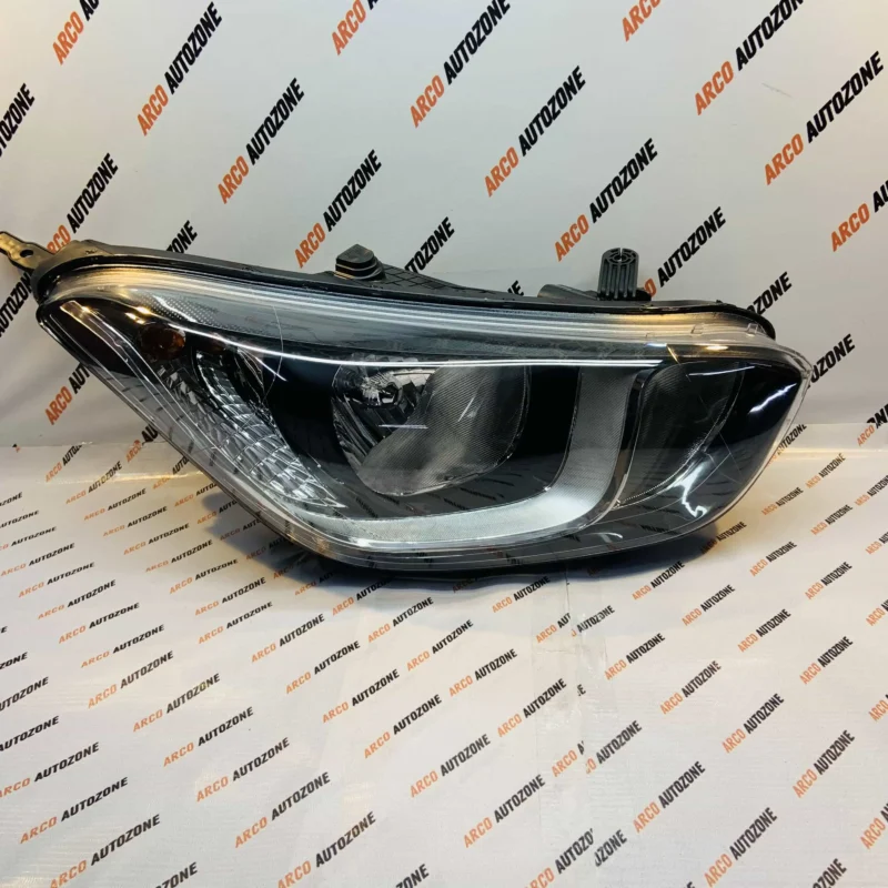 HYUNDAI I20 2ND GEN 921021J570 HEAD LIGHT RIGHT SIDE