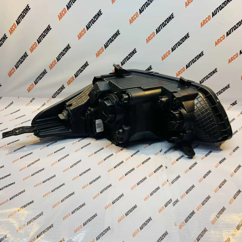 HYUNDAI I20 2ND GEN 921021J570 HEAD LIGHT RIGHT SIDE - Image 3