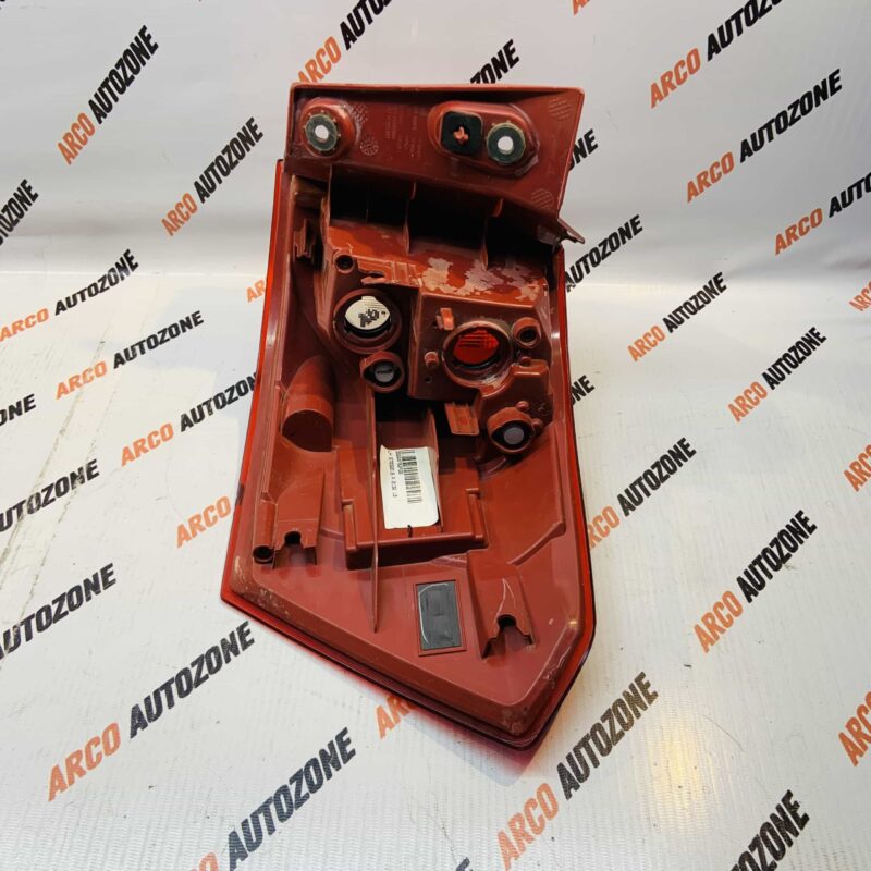 MARUTI SUZUKI BREZZA NON LED SEMI USED LEFT HAND - Image 3