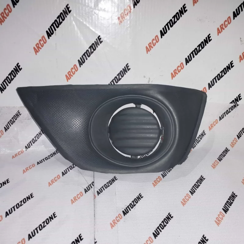 TOYOTA INNOVA GEN 3  ACCURATE FOG LAMP COVER LEFT SIDE 95239OK090