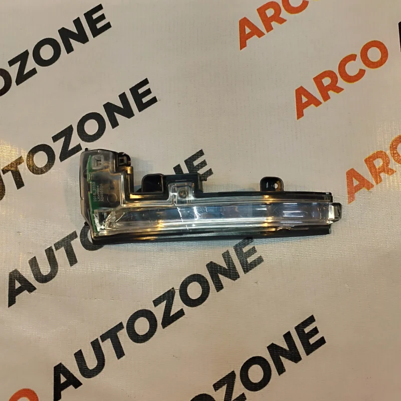 LAND ROVER EVOQUE SIDE GLASS INDICATOR LEFT SIDE