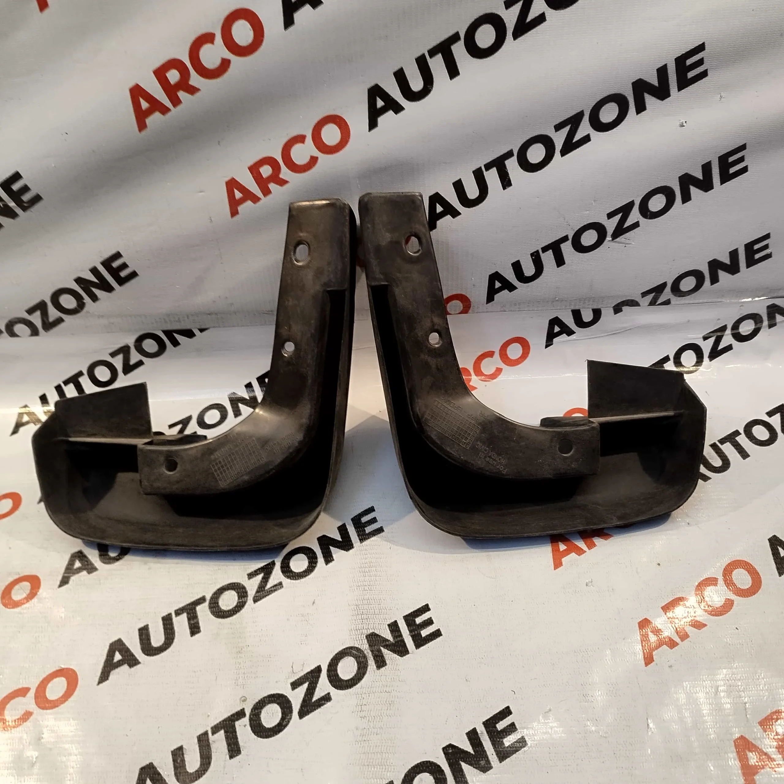 MUD FLAP HONDA CIVIC SEMI USED FRONT SET