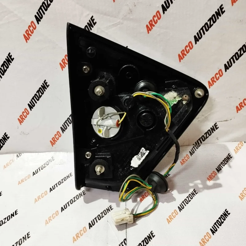 TATA NEXON 1ST GEN SEMI USED DICKY LIGHT RIGHT SIDE - Image 2