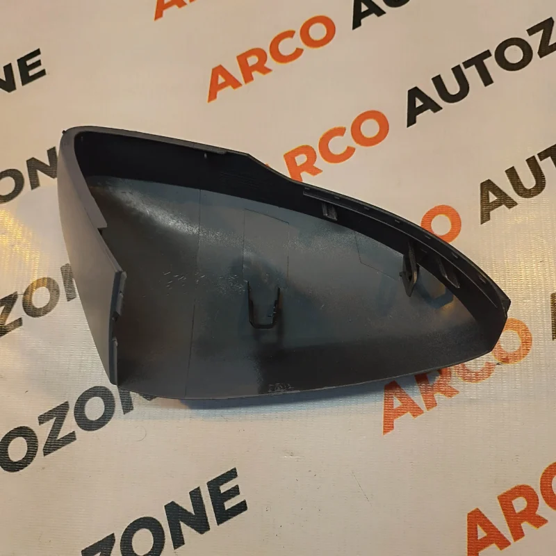 SKODA OCTAVIA 2014 SIDE GLASS COVER LEFT SIDE - Image 3