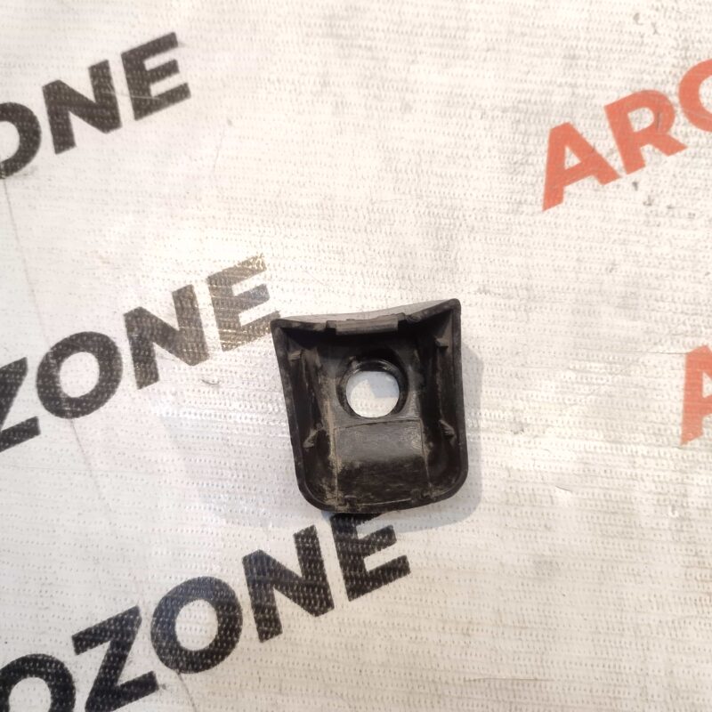 DOOR HANDLE CAP FRONT RIGHT HAND MAHINDRA XYLO - Image 2