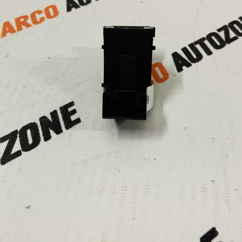 VOLKSWAGAN POLO FABIA 3 PIN LEFT HAND WINDOW SWITCH - Image 4