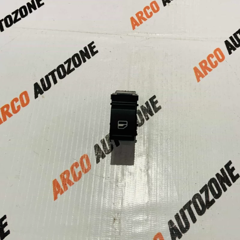 VOLKSWAGAN POLO VENTO 4 PIN WINDOW SWITCH
