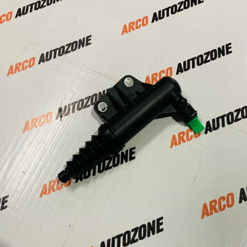 VOLKSWAGAN PUNTO DIESL CLUTCH SLAVE CYLINDER - Image 2