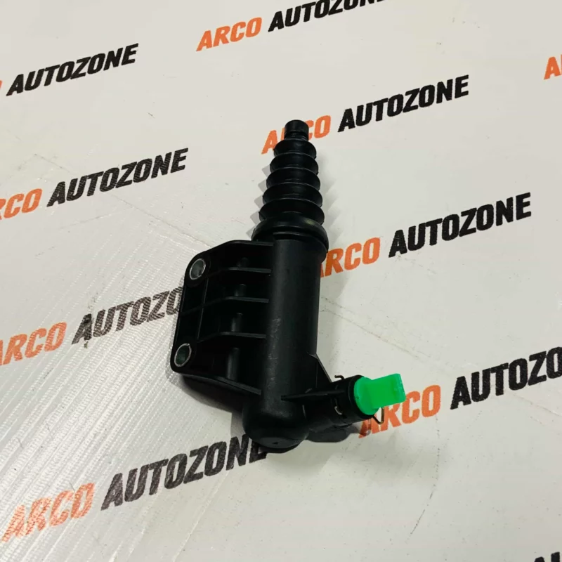 VOLKSWAGAN PUNTO DIESL CLUTCH SLAVE CYLINDER - Image 3