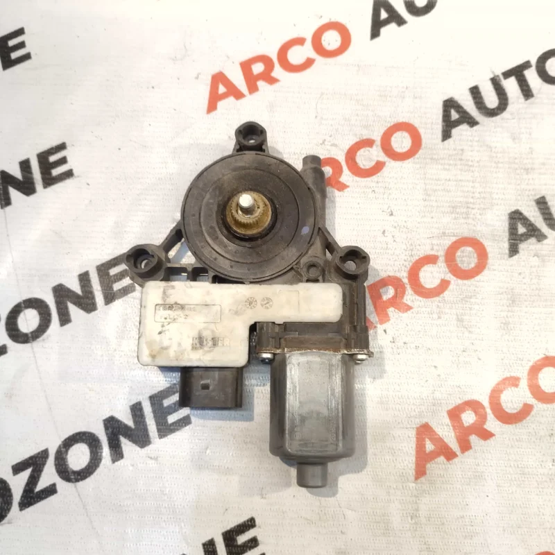 POWER WINDOW MOTOR FRONT RIGHT HAND BMW 6 SERIES G32 BOSCH SEMI USED 8491130 - Image 2