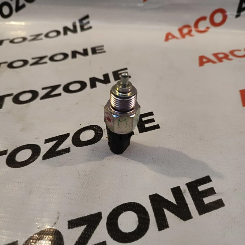 REVERSE LIGHT SWITCH TATA ZEST BOLT INDICA INDIGO NEXON TIAGO ALTROZ NEXON WITHOUT WIRE MINDA S02019 - Image 2
