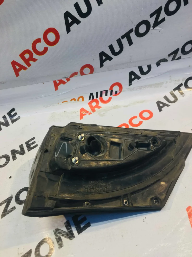 SIDE GLASS BRACKET LEFT HAND HONDA CITY 5th GEN - Image 2