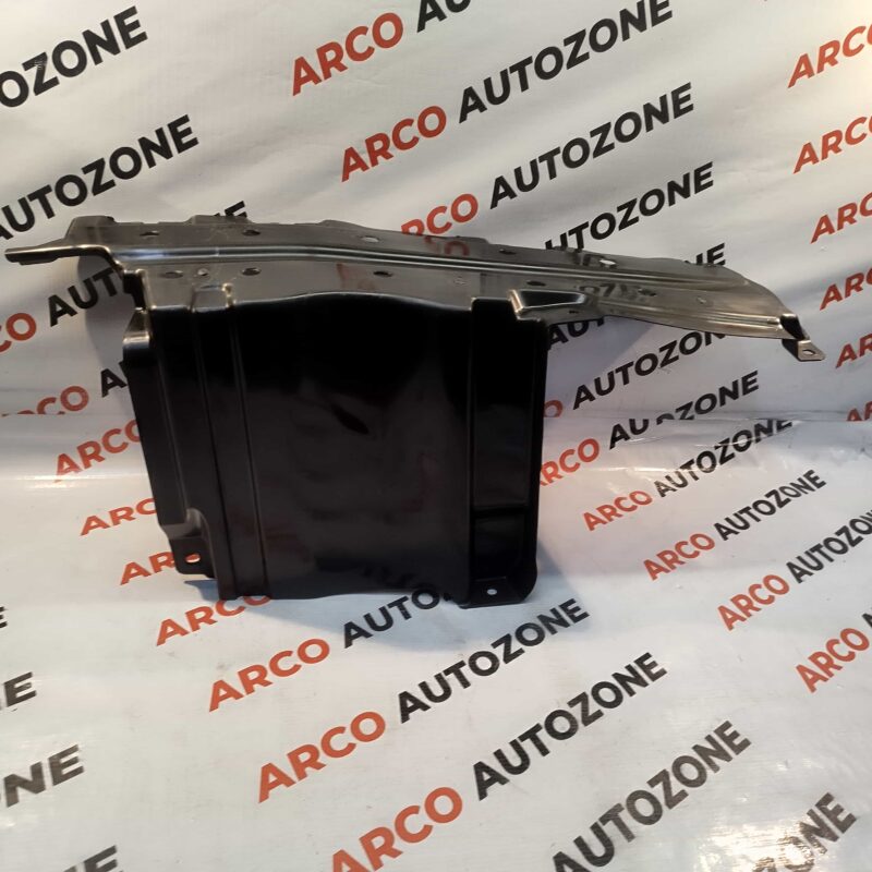 SPLASHH GUARD LEFT HAND MARUTI SUZUKI SWIFT 2018 BALENO FRONX DZIRE 2017 MGP 72422M68P01